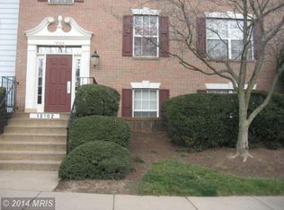 12102 Green Ledge Ct #27, Fairfax, VA 22033