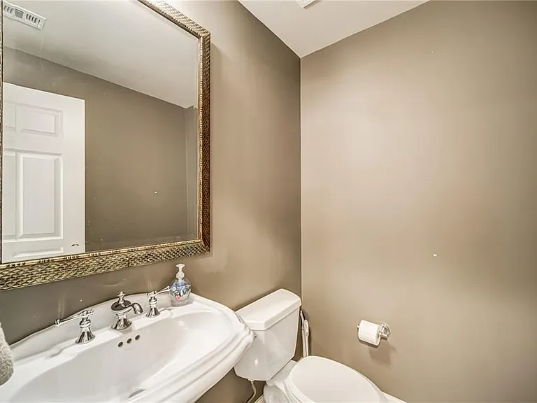 3275 Lenox Rd NE — Photo 5