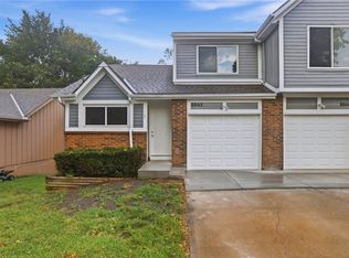8862 Gallery St, Lenexa, KS 66215