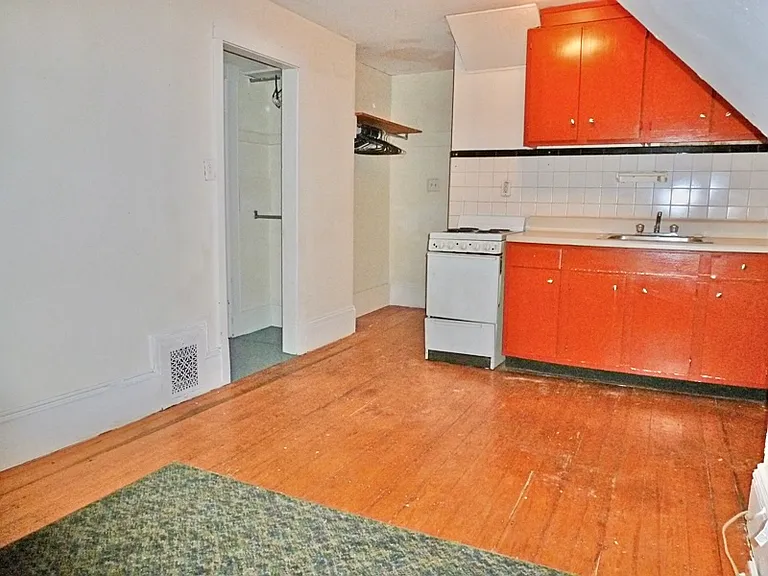 16 Braemore Rd #5 — Photo 4