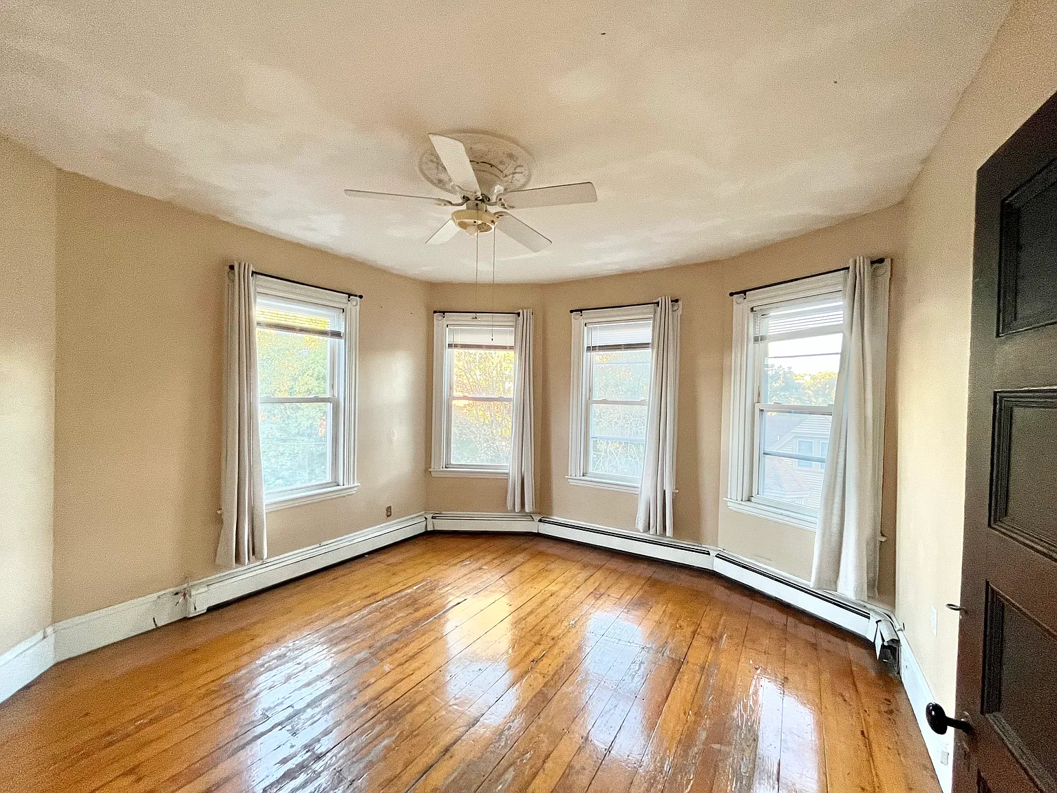 803 Parker St — Photo 1