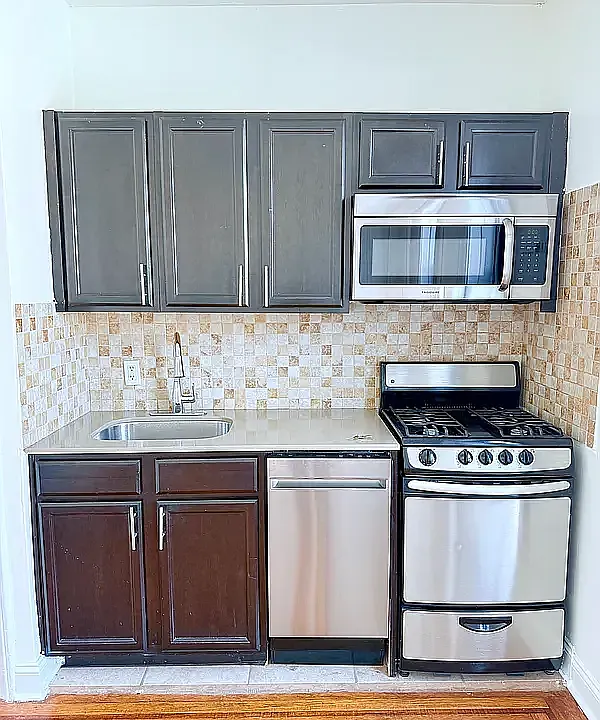 25-21 31st Ave #C42