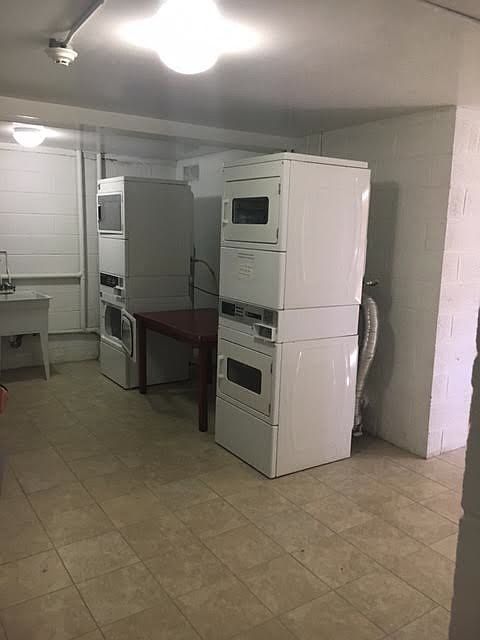 2nd image of 127 E Columbia Ave