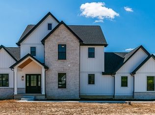 16840 Moreland Ln, Chagrin Falls, OH 44023