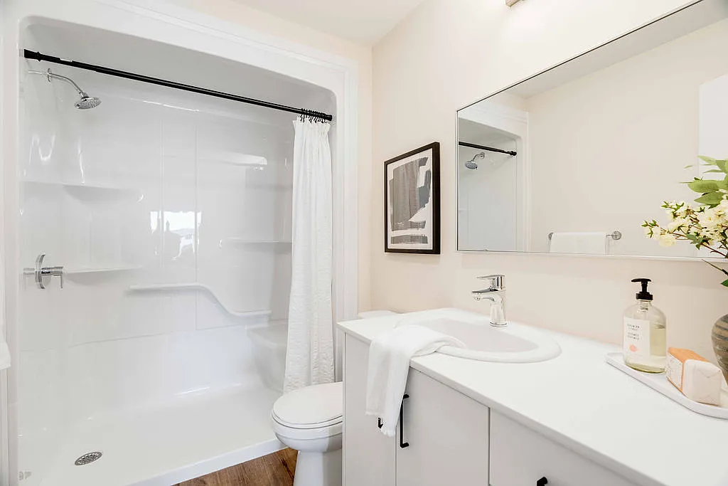 865 Kleinburg Drive London — Photo 2
