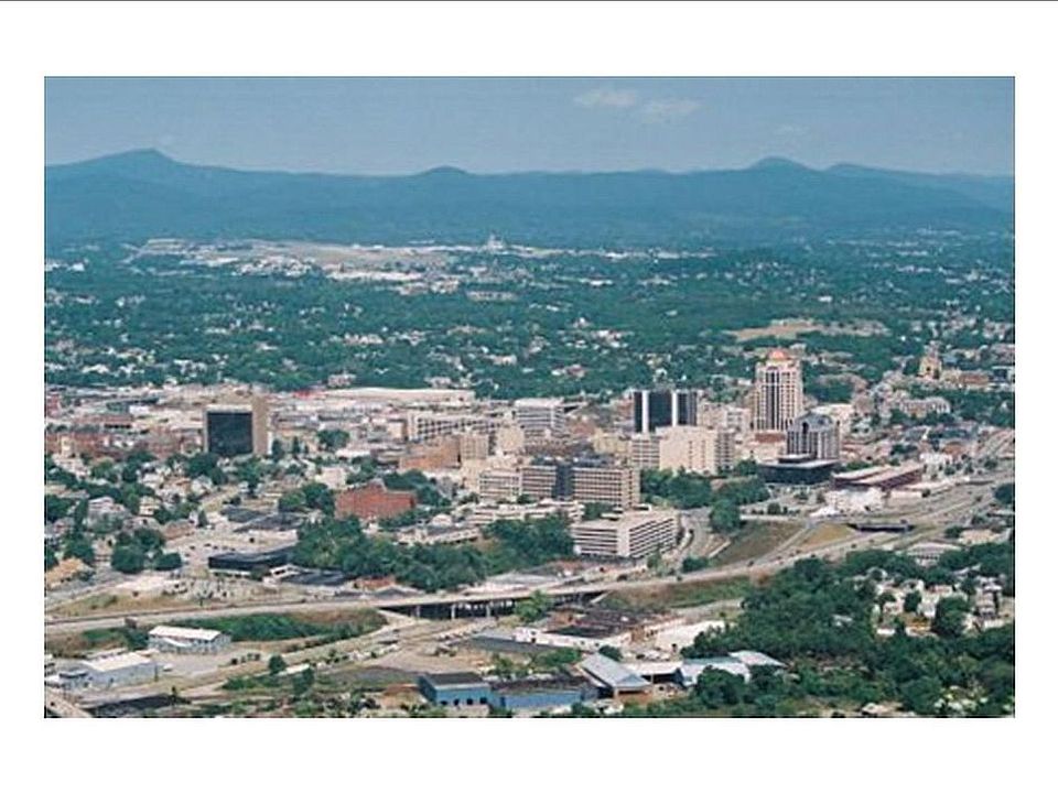 Roanoke Skyline Vista
