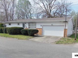 813 Lincoln Ave, Lincoln, IL 62656