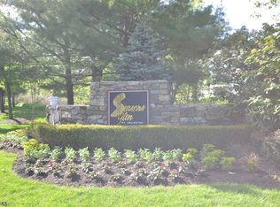 13 Birch Ter #1102, Mount Arlington, NJ 07856
