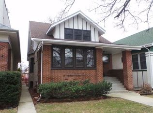 5341 W Belle Plaine Ave, Chicago, IL 60641