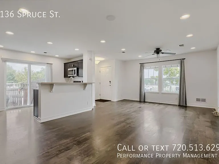 2136 Spruce St — Photo 4