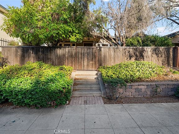 2nd image of 3975-77 8th Ave
