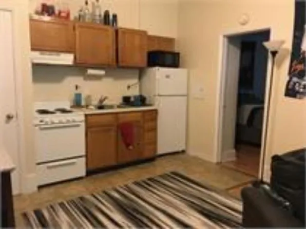 321 N 33rd St #2, Philadelphia, PA 19104