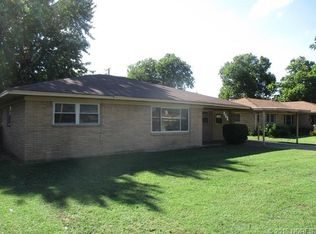 458 S Garnett Rd, Tulsa, OK 74128