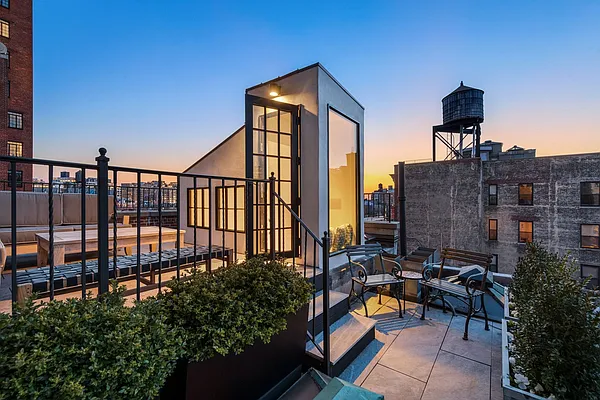 Sold by Compass | media 27