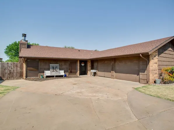 2410 Constitution Ave, Enid, OK 73703