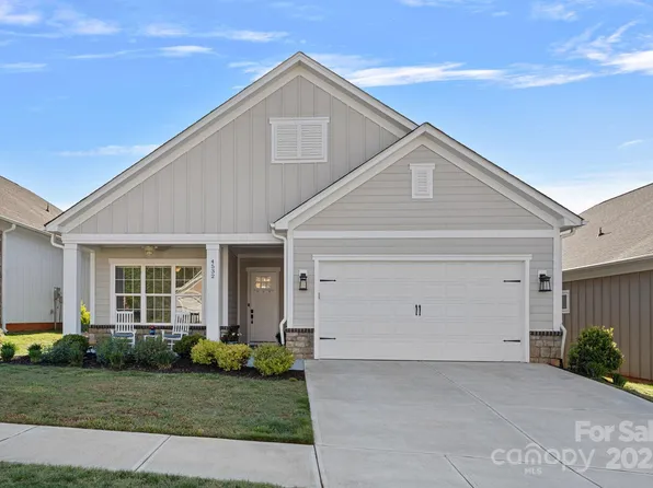 4532 Stellata Loop, Sherrills Ford, NC 28673