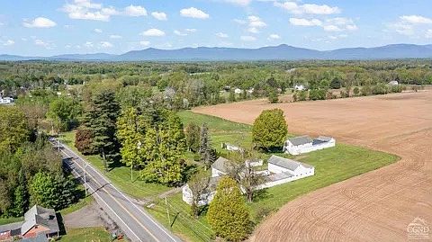 4th image of 2279 Us Route 9
