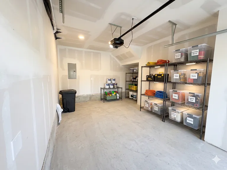8113 Greystone St — Photo 6