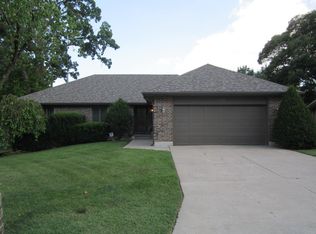 1230 S Bruce Ct, Springfield, MO 65804