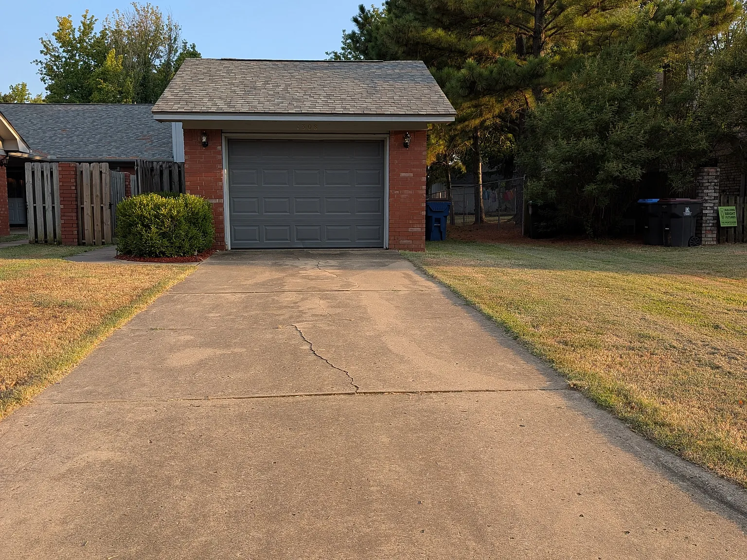 2 bed, 1054 sqft, $1,000 — Photo 1