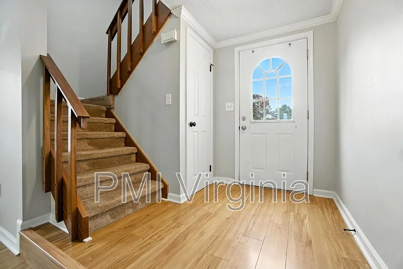 3 bed, 2.5 bath, 1480 sqft, $2,200 — Photo 4