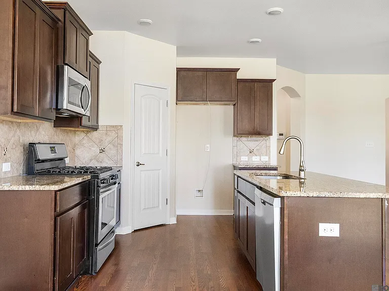 39363 Legacy Lake Dr — Photo 9