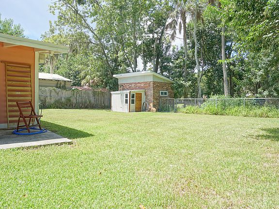 5th image of 804 S Flamingo Dr