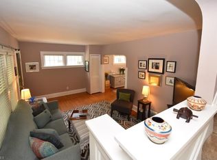 574 Oakmoor Rd, Bay Village, OH 44140