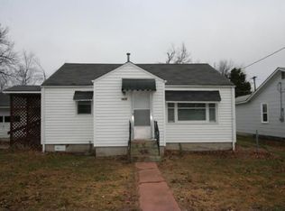 1832 Hazel St, Carthage, MO 64836