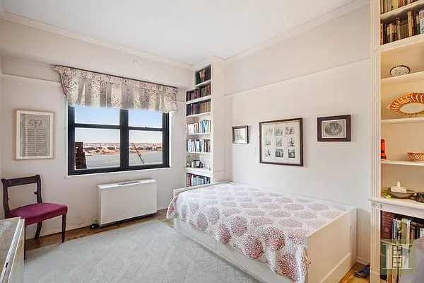 Sold by Halstead Real Estate | media 15