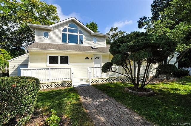 1st image of 3116 Victor Ave