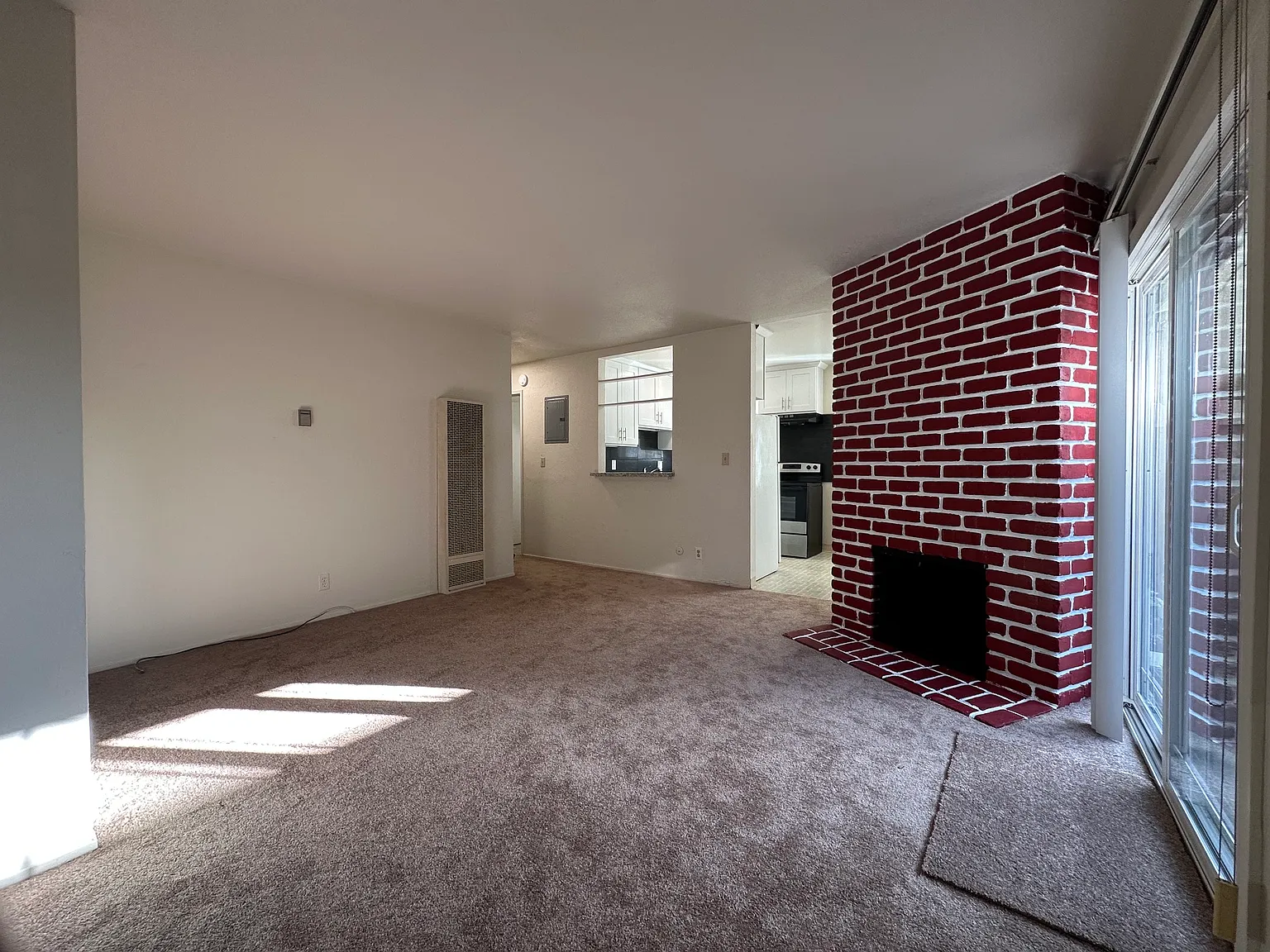 1 bed, 550 sqft, $2,250 — Photo 2