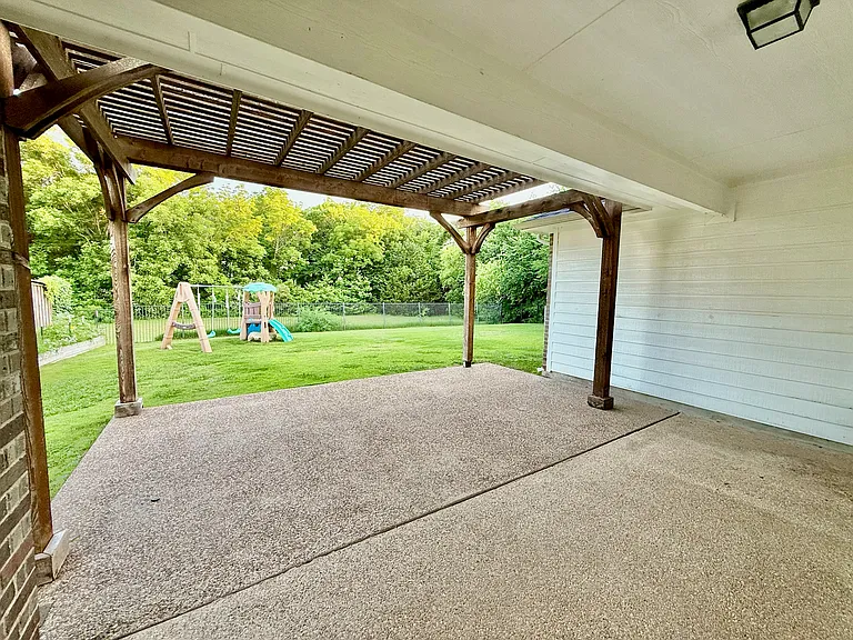 147 Country Lakes Dr — Photo 25