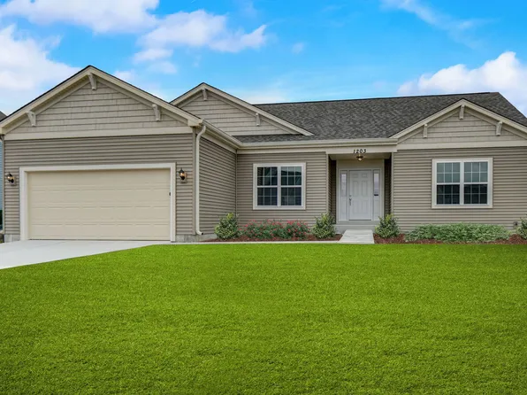 1203 Coolidge Ct, Sycamore, IL 60178