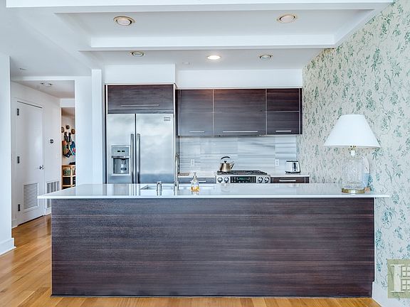 2nd image of 460 Manhattan Ave APT 5B