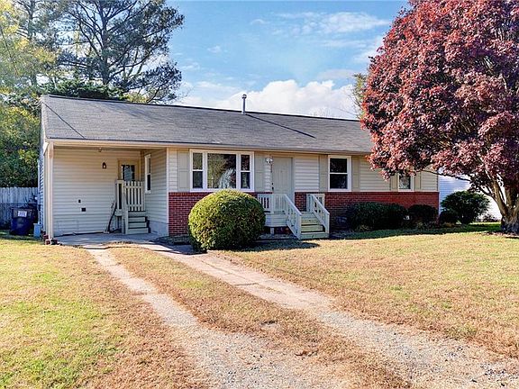 2nd image of 924 Foley Dr