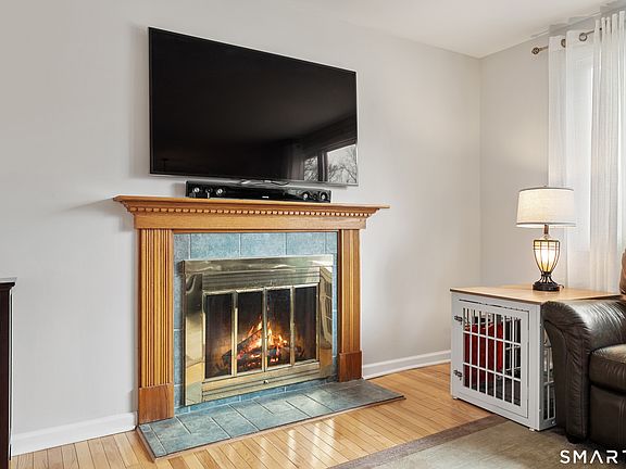 5th image of 14 Valley Road