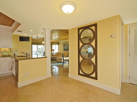 4th image of 547 Taylor Ave #547