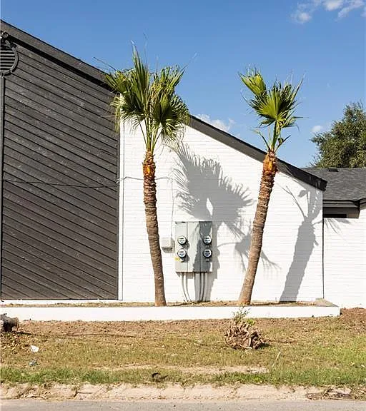 1801 Highland Park Ave — Photo 4