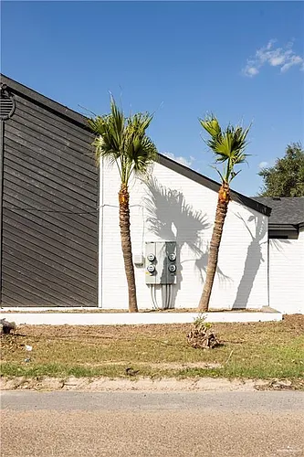 1801 Highland Park Ave Photo 1