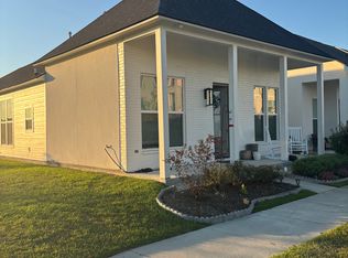 9906 Couret Dr, Baton Rouge, LA 70818