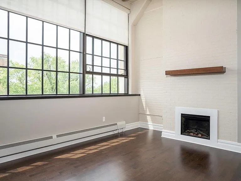 2917 Main St #309 — Photo 6