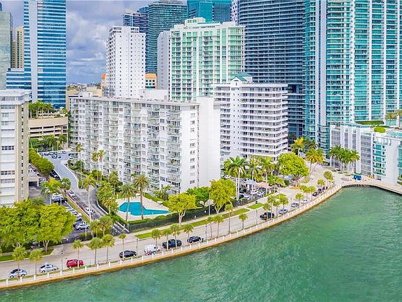 2nd image of 1408 Brickell Bay Dr APT 618