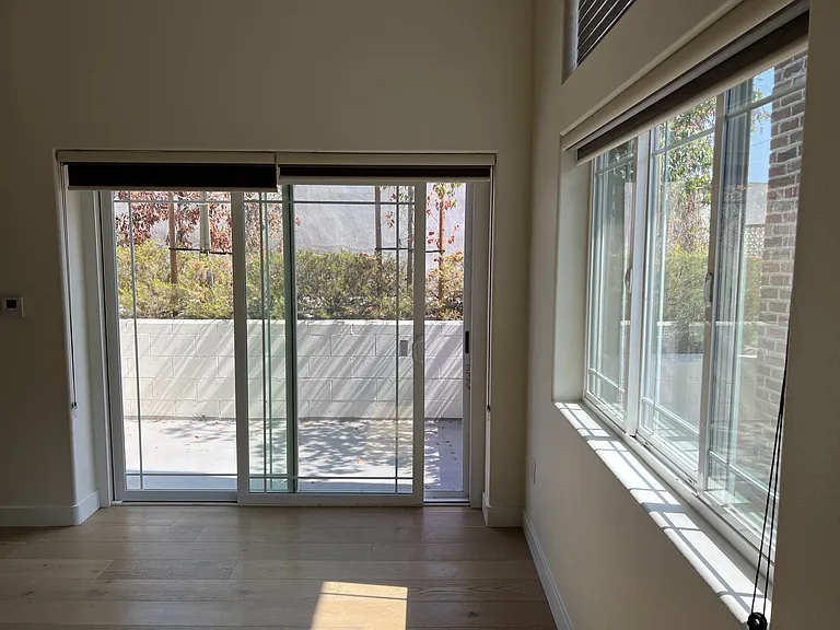 5019 Maplewood Ave #105 — Photo 5