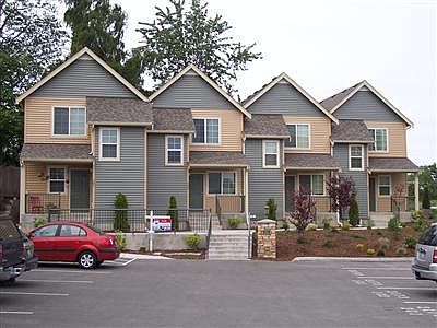 Four townhome style units with the ability to convert to condominiums located in the most desirable lot of this newer multi-family development just walking distance to downtown. All materials used in construction are high quality, low maintenance for ease of ownership.