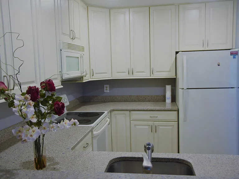 6022 Old Landing Way — Photo 5