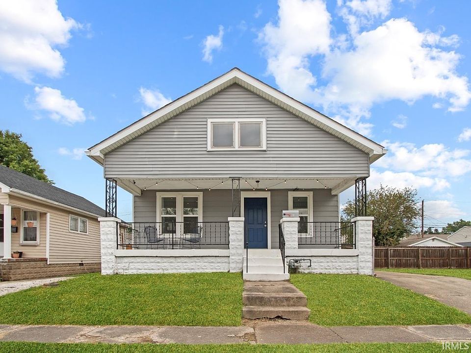 1st image of 1624 E Illinois St