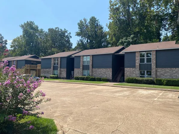 617 Champion Pl, Texarkana, TX 75501