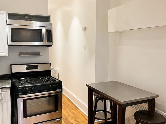 5th image of 116 Clinton St #B2