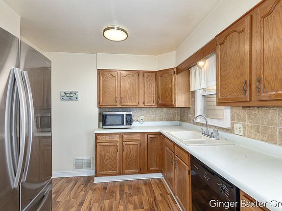 5th image of 3324 Mc Kee Ave SW